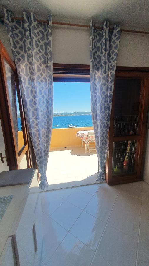 Appartamento Oltremare Vista Mare La Maddalena  Exterior photo